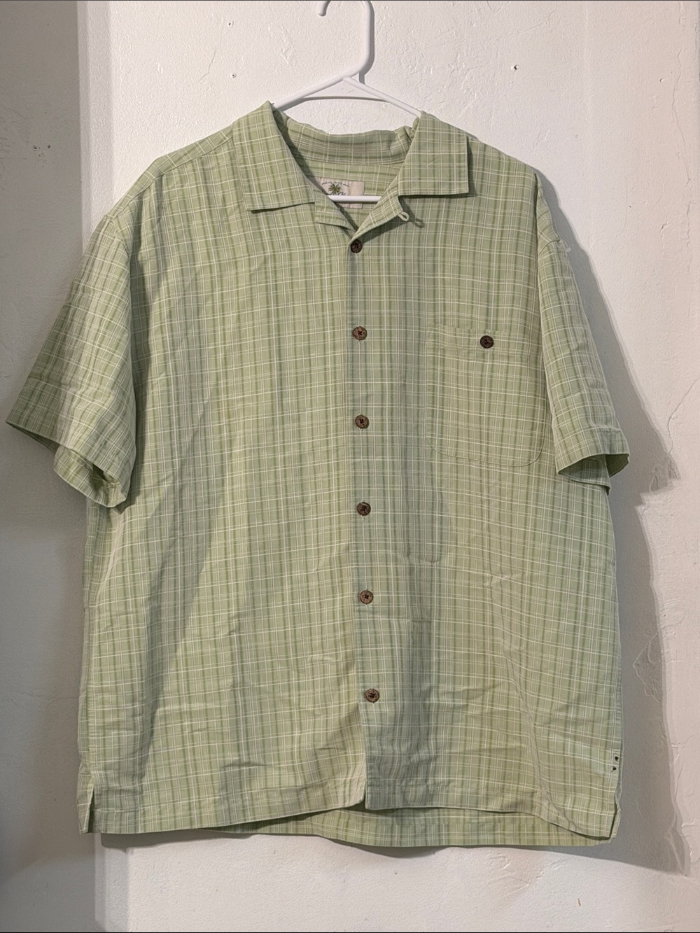 Vintage Island Shores Light Green Plaid Short-Sleeve Button-Down Shirt